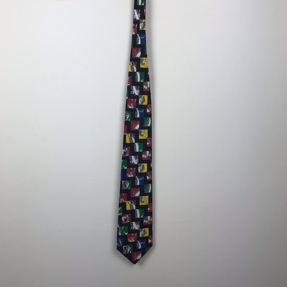 Vintage 1995 Looney Tunes Tie - Picture 2 of 4